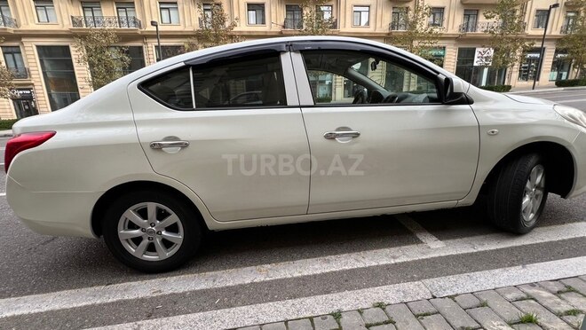 Nissan Sunny 2012, 150,000 km - 1.5 l - Bakı