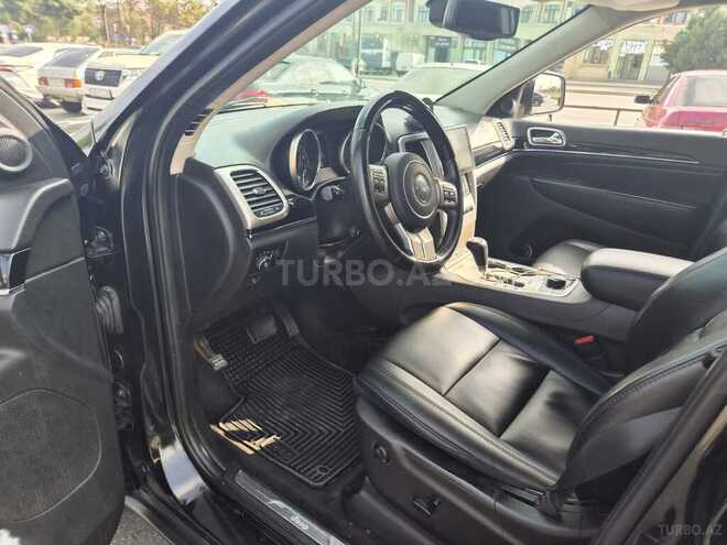 Jeep Grand Cherokee 2012, 220,000 km - 3.6 l - Quba