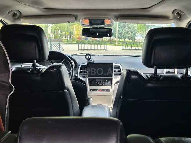 Jeep Grand Cherokee 2012, 220,000 km - 3.6 l - Quba