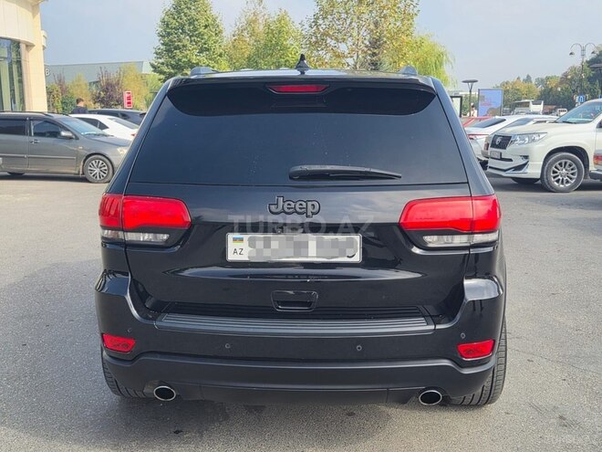 Jeep Grand Cherokee 2012, 220,000 km - 3.6 l - Quba