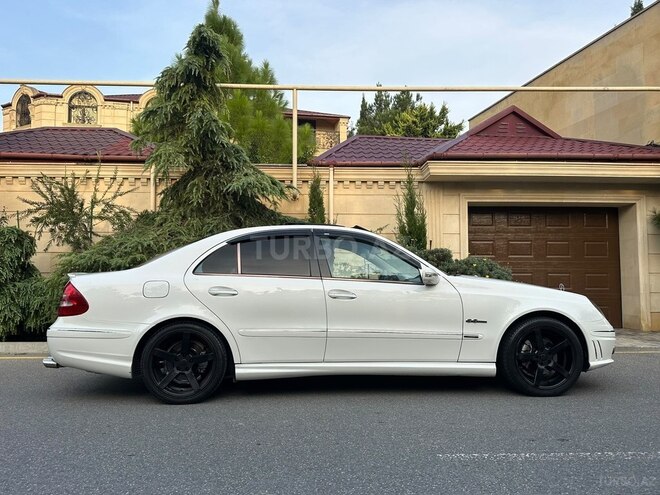 Mercedes E 240 2002, 276,000 km - 2.6 л - Bakı