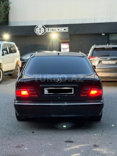 Mercedes E 320 2000, 352,000 km - 3.2 l - Bakı