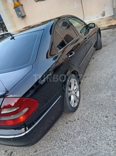 Mercedes E 270 2004, 453,886 km - 2.7 л - Sumqayıt