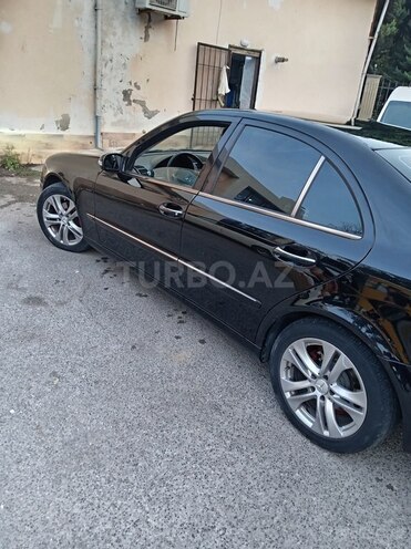 Mercedes E 270 2004, 453,886 km - 2.7 л - Sumqayıt