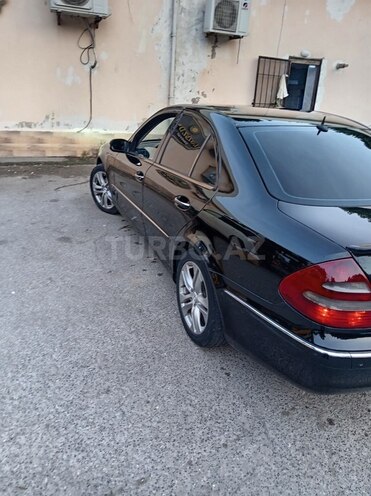 Mercedes E 270 2004, 453,886 km - 2.7 л - Sumqayıt