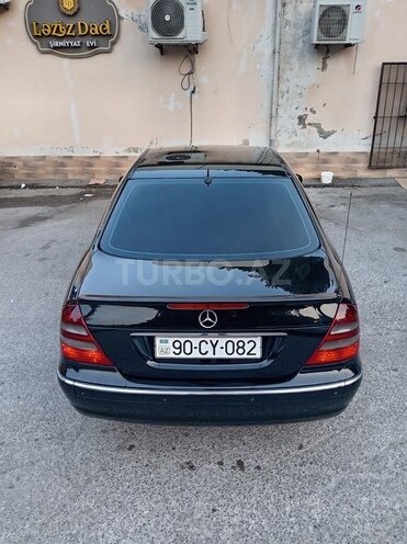 Mercedes E 270 2004, 453,886 km - 2.7 л - Sumqayıt