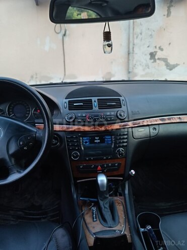 Mercedes E 270 2004, 453,886 km - 2.7 л - Sumqayıt