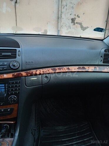 Mercedes E 270 2004, 453,886 km - 2.7 л - Sumqayıt
