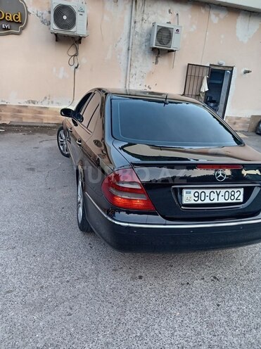 Mercedes E 270 2004, 453,886 km - 2.7 л - Sumqayıt