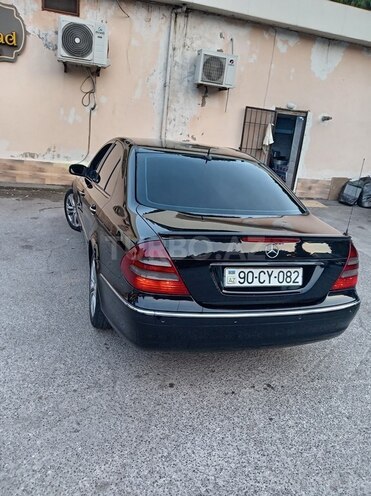 Mercedes E 270 2004, 453,886 km - 2.7 л - Sumqayıt