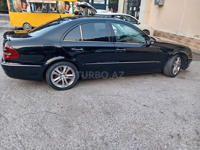 Mercedes E 270 2004, 453,886 km - 2.7 л - Sumqayıt