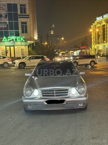 Mercedes E 240 1999, 333,915 km - 2.4 л - Bakı