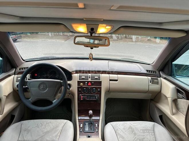 Mercedes E 230 1996, 304,000 km - 2.3 l - Sumqayıt