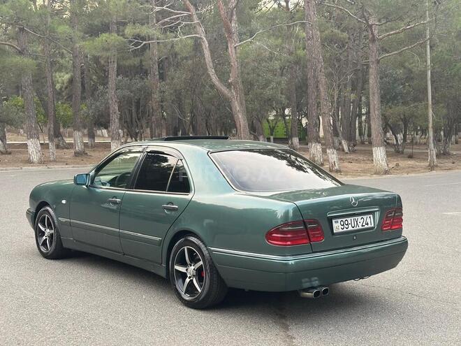 Mercedes E 230 1996, 304,000 km - 2.3 l - Sumqayıt