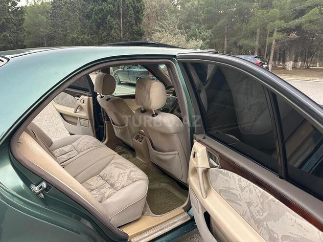 Mercedes E 230 1996, 304,000 km - 2.3 l - Sumqayıt