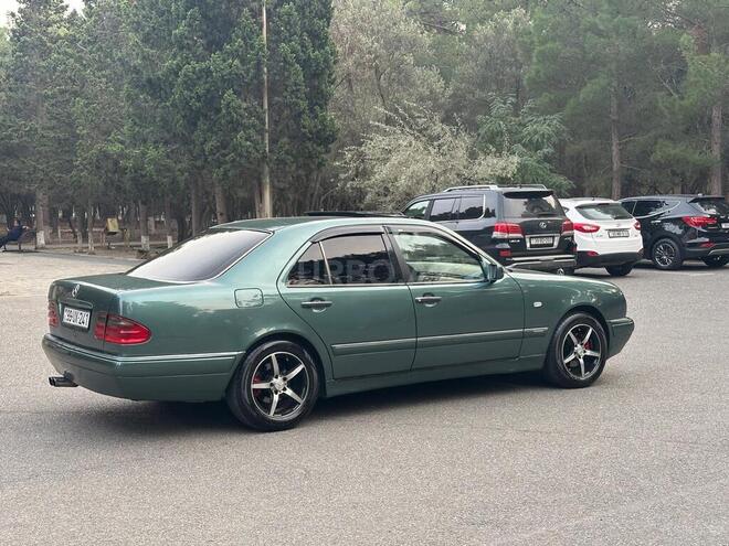 Mercedes E 230 1996, 304,000 km - 2.3 l - Sumqayıt