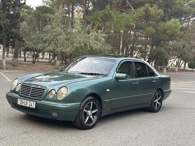 Mercedes E 230 1996, 304,000 km - 2.3 l - Sumqayıt