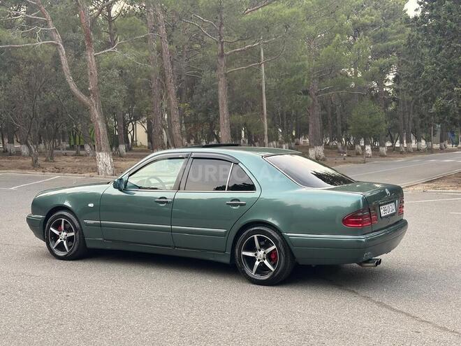Mercedes E 230 1996, 304,000 km - 2.3 l - Sumqayıt