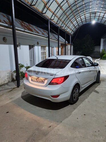 Hyundai Accent 2016, 159,347 km - 1.6 л - Zərdab