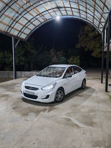Hyundai Accent 2016, 159,347 km - 1.6 л - Zərdab