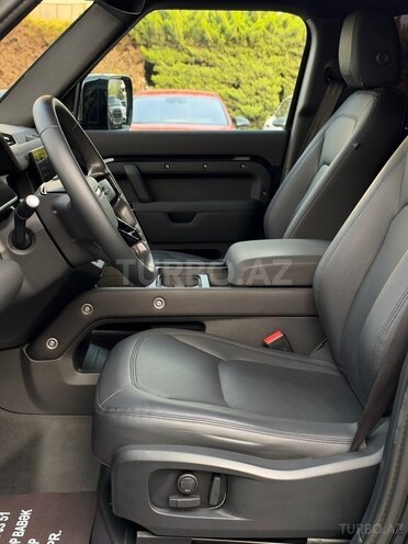 Land Rover Defender 2022, 105,000 km - 3.0 l - Bakı