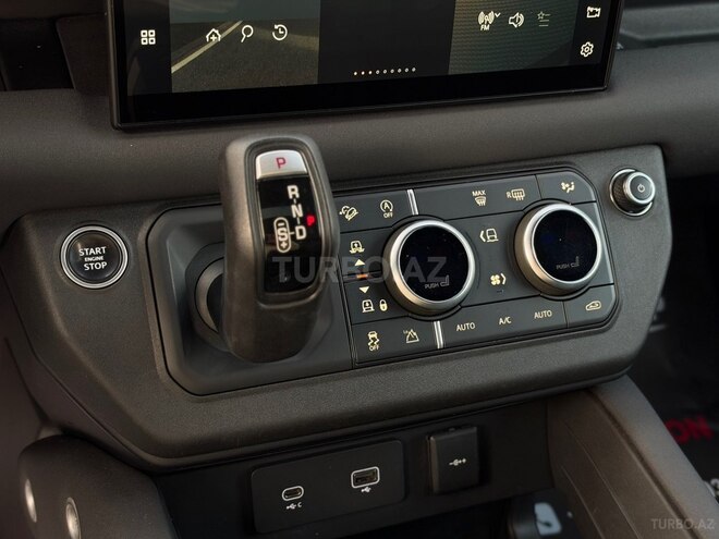 Land Rover Defender 2022, 105,000 km - 3.0 l - Bakı