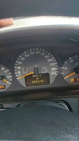 Mercedes E 270 2000, 369,310 km - 2.7 l - Bakı