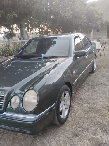 Mercedes E 230 1996, 630,000 km - 2.3 l - Sumqayıt