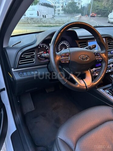Hyundai Elantra 2019, 194,100 km - 1.6 л - Bakı