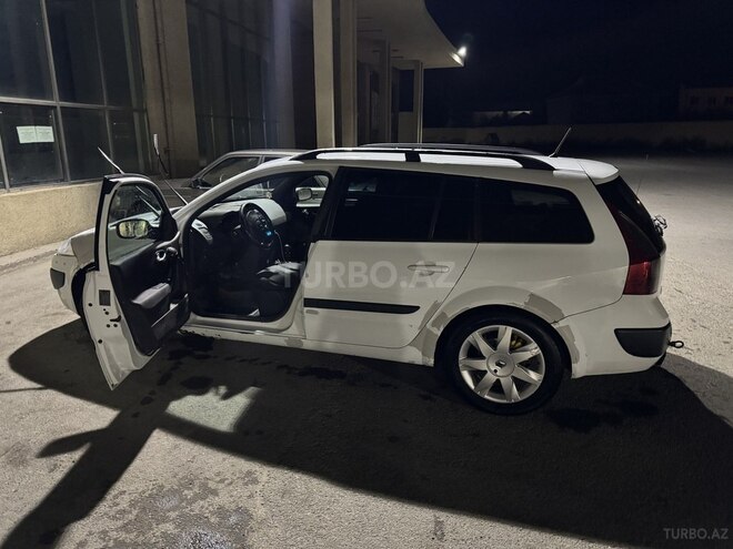 Renault Megane 2007, 800,000 km - 1.5 l - Salyan