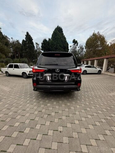 Lexus LX 570 2014, 160,000 km - 5.7 l - Gəncə