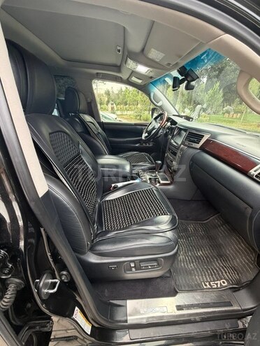 Lexus LX 570 2014, 160,000 km - 5.7 l - Gəncə