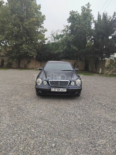 Mercedes E 240 2001, 274,193 km - 2.4 л - Xaçmaz