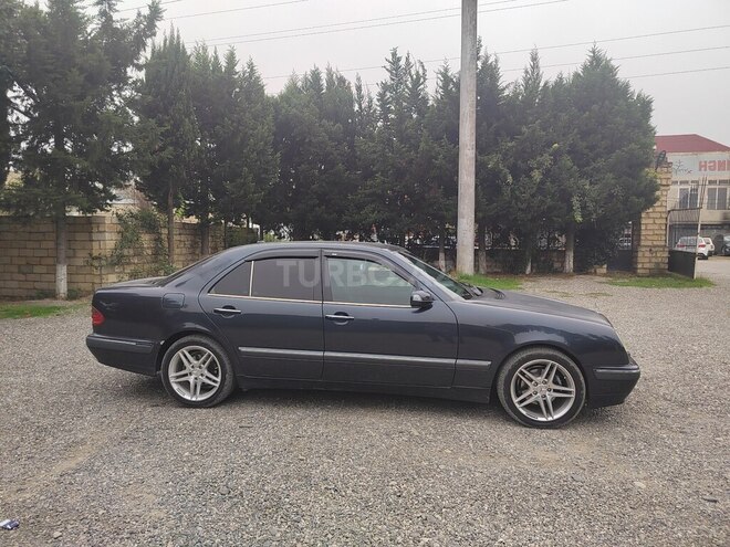 Mercedes E 240 2001, 274,193 km - 2.4 л - Xaçmaz