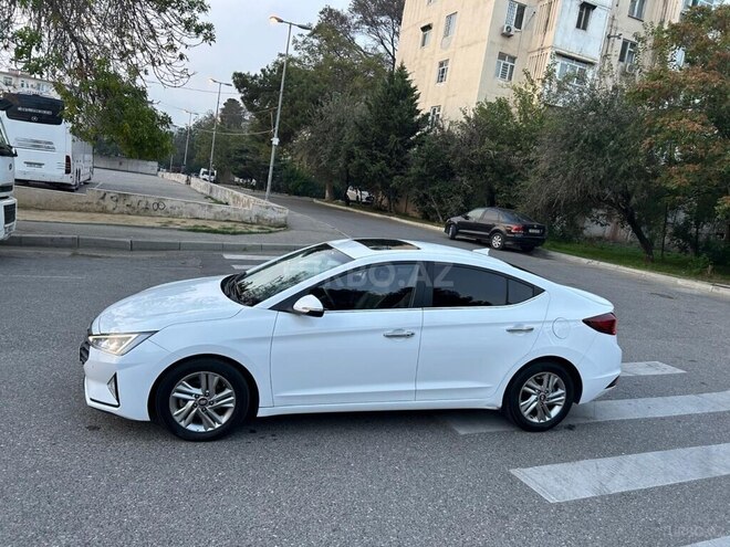 Hyundai Elantra 2019, 194,100 km - 1.6 л - Bakı