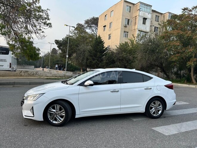 Hyundai Elantra 2019, 194,100 km - 1.6 л - Bakı