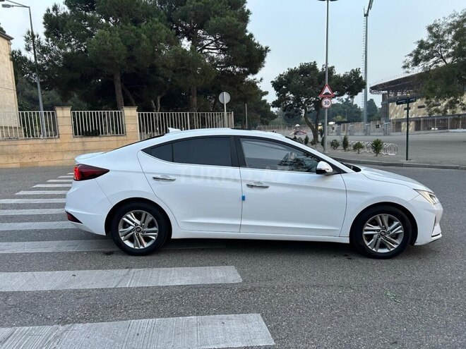 Hyundai Elantra 2019, 194,100 km - 1.6 л - Bakı