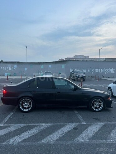 BMW 525 2001, 310,000 km - 2.5 l - Sumqayıt
