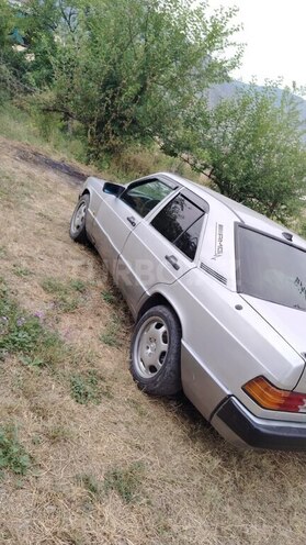 Mercedes 190 1993, 375,000 km - 2.0 l - Goranboy