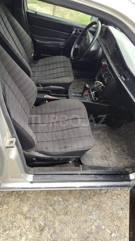 Mercedes 190 1993, 375,000 km - 2.0 l - Goranboy