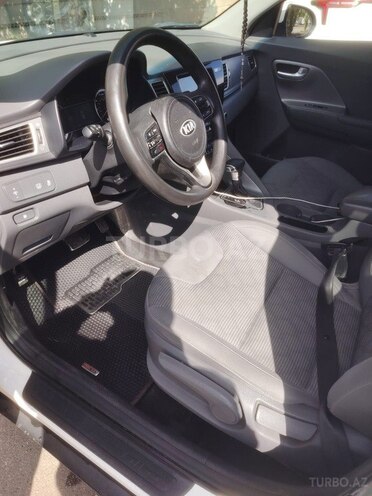 Kia Niro 2019, 250,000 km - 1.6 l - Bakı