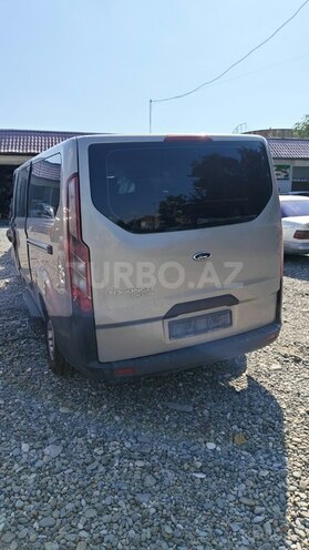 Ford Tourneo Custom 2013, 380,000 km - 2.2 л - Füzuli