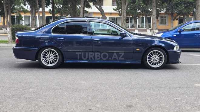 BMW 528 2000, 242,316 km - 2.8 l - Bakı