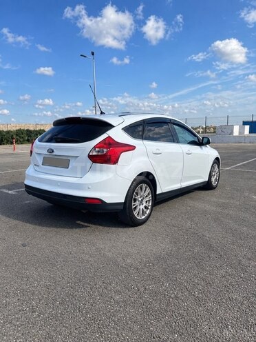 Ford Focus 2014, 202,000 km - 1.6 л - Bakı