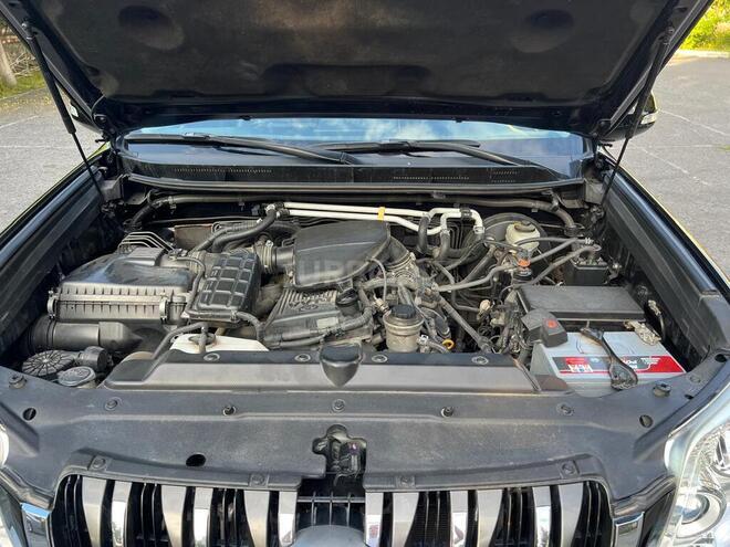 Toyota Land Cruiser Prado 2012, 237,000 km - 2.7 l - Zaqatala