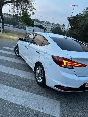 Hyundai Elantra 2019, 194,100 km - 1.6 л - Bakı