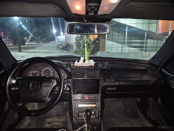 Mercedes C 230 1998, 456,000 km - 2.3 л - Sabirabad
