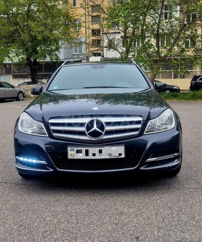 Mercedes C 200 2012, 215,000 km - 2.1 l - Bakı