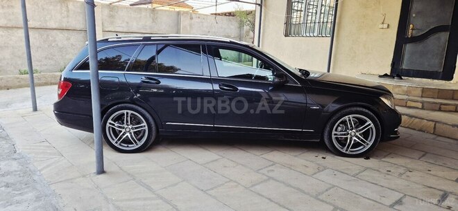 Mercedes C 200 2012, 215,000 km - 2.1 l - Bakı
