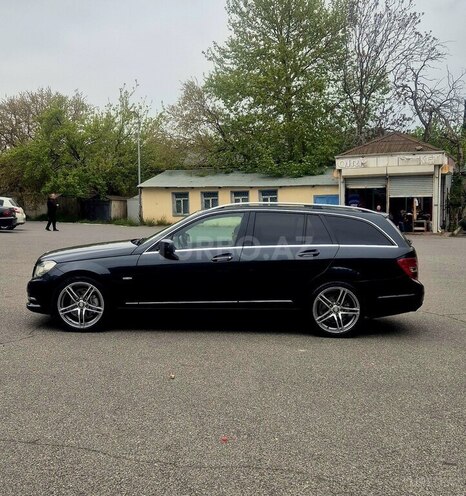 Mercedes C 200 2012, 215,000 km - 2.1 l - Bakı